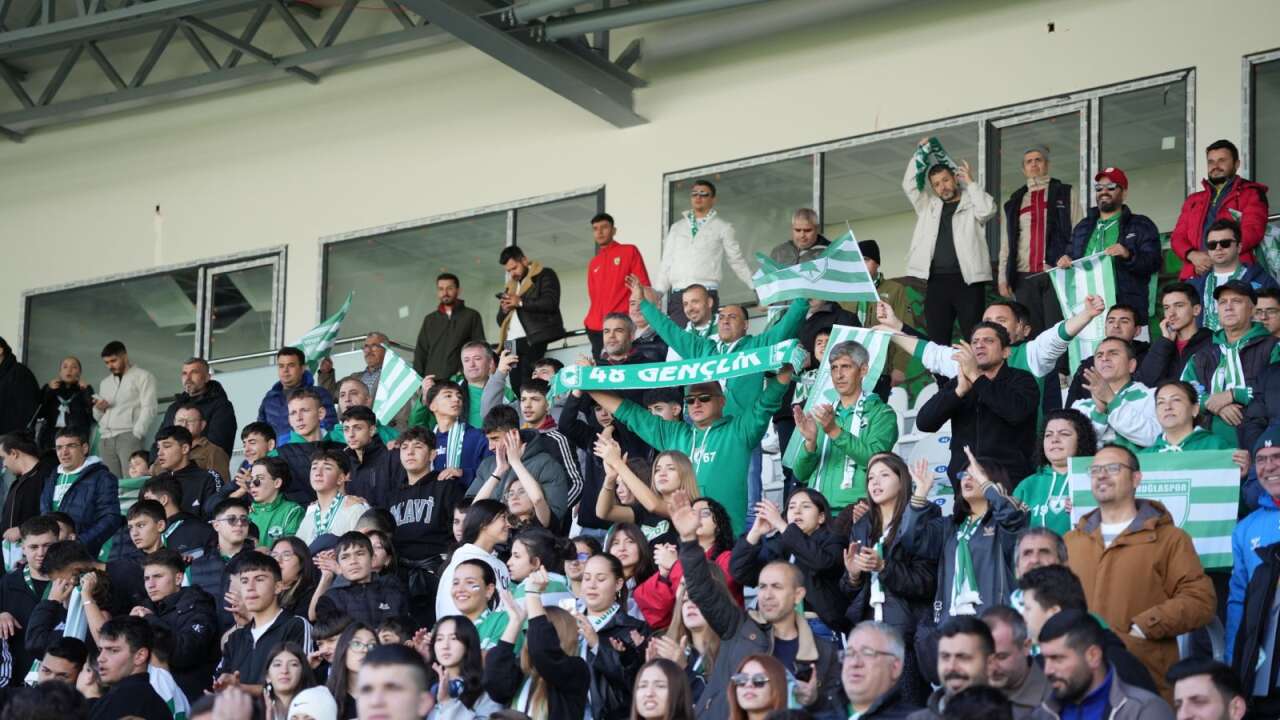 Muğlaspor, Lig Lideri Batman Petrolspor’u  2-0 Mağlup Ederek Puansız Gönderdi 13